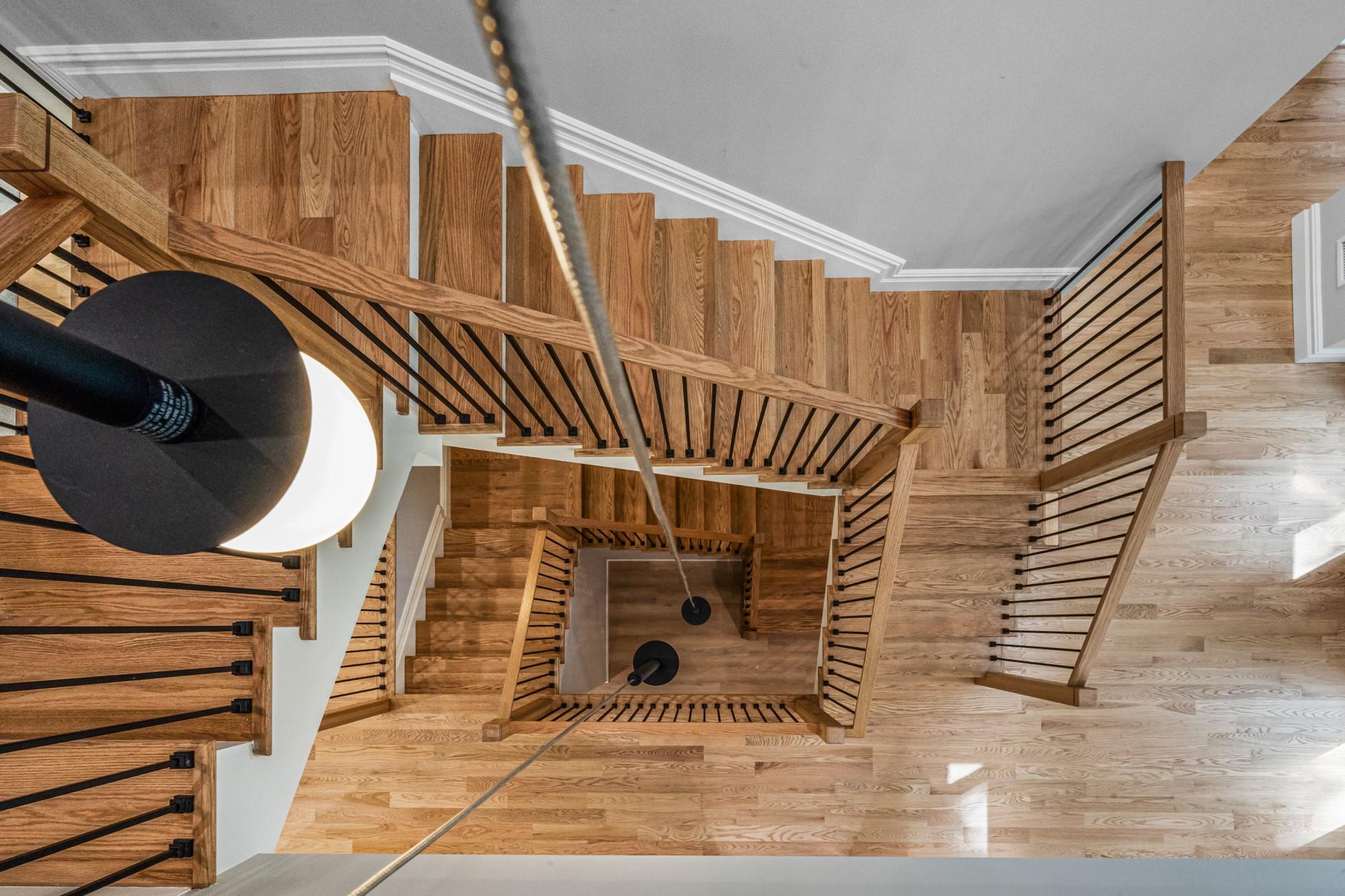 199E W Shore Road, Great Neck, NY 11024