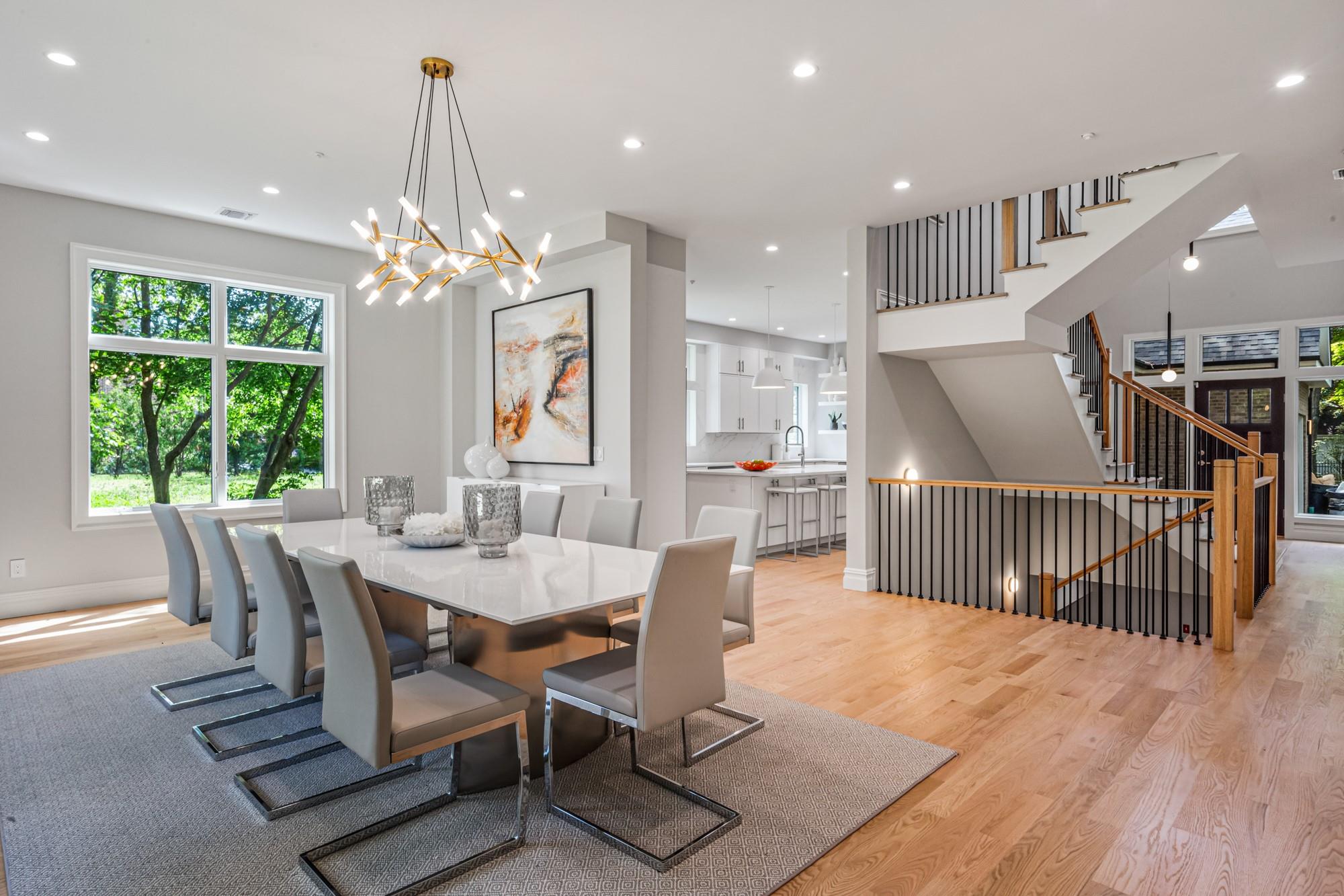 199E W Shore Road, Great Neck, NY 11024