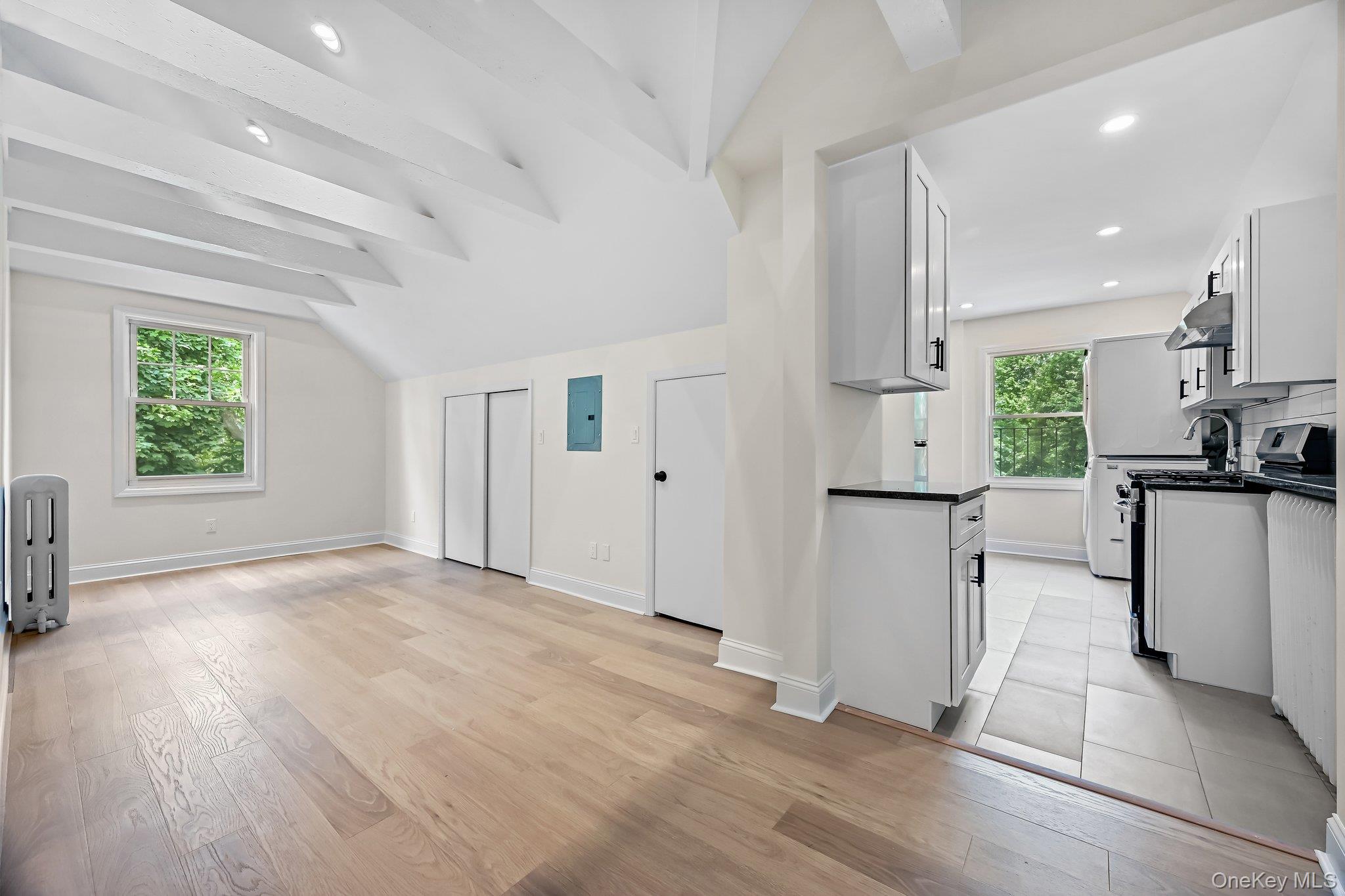 12 Thomas Place # 3, New Rochelle, NY 10801