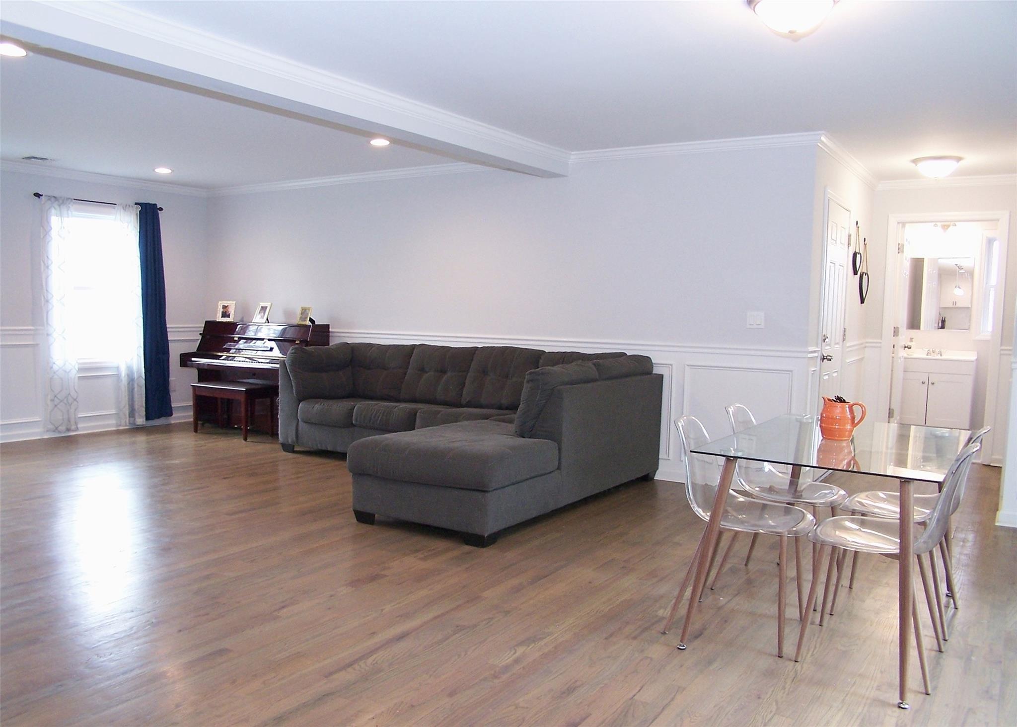 8 W Narcissus Road, Mastic Beach, NY 11951