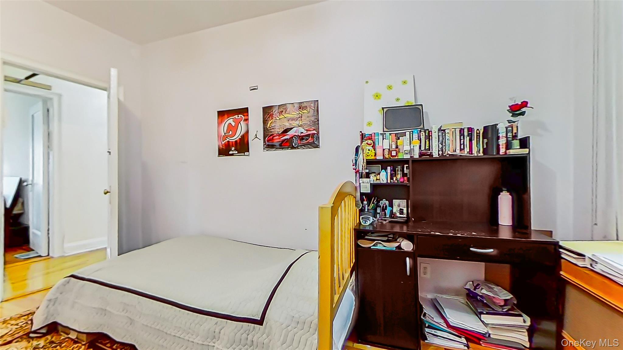 83-44 LEFFERTS Boulevard S # 4 R, Kew Gardens, NY 11415