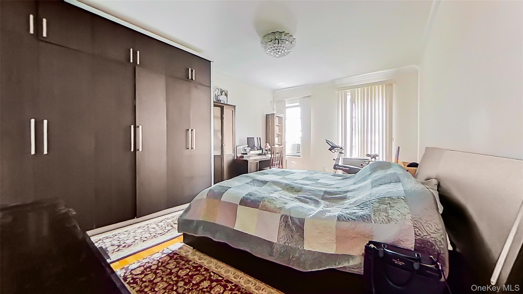 83-44 LEFFERTS Boulevard S # 4 R, Kew Gardens, NY 11415