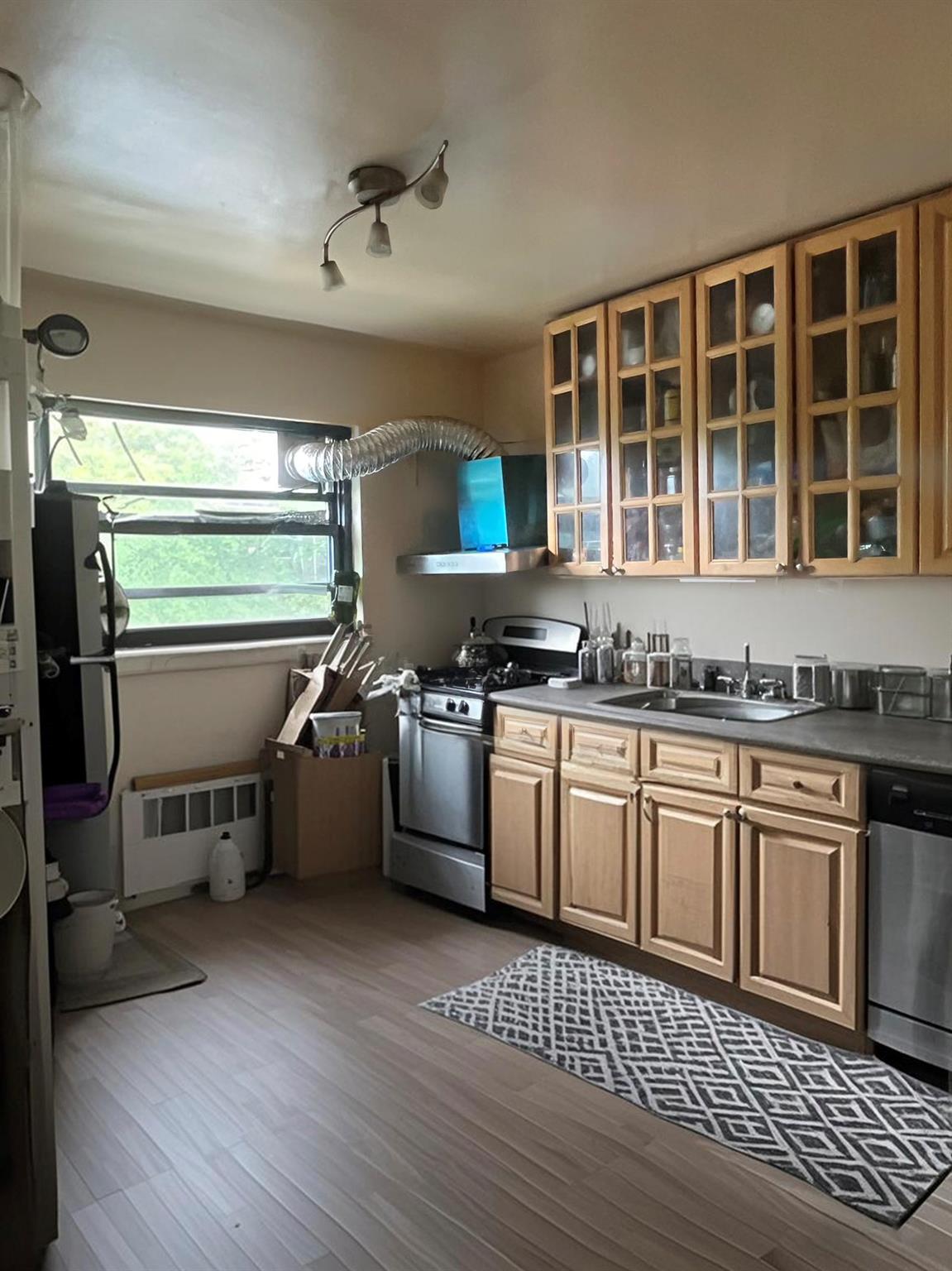 219-02 75TH Avenue # 2F, Oakland Gardens, NY 11364