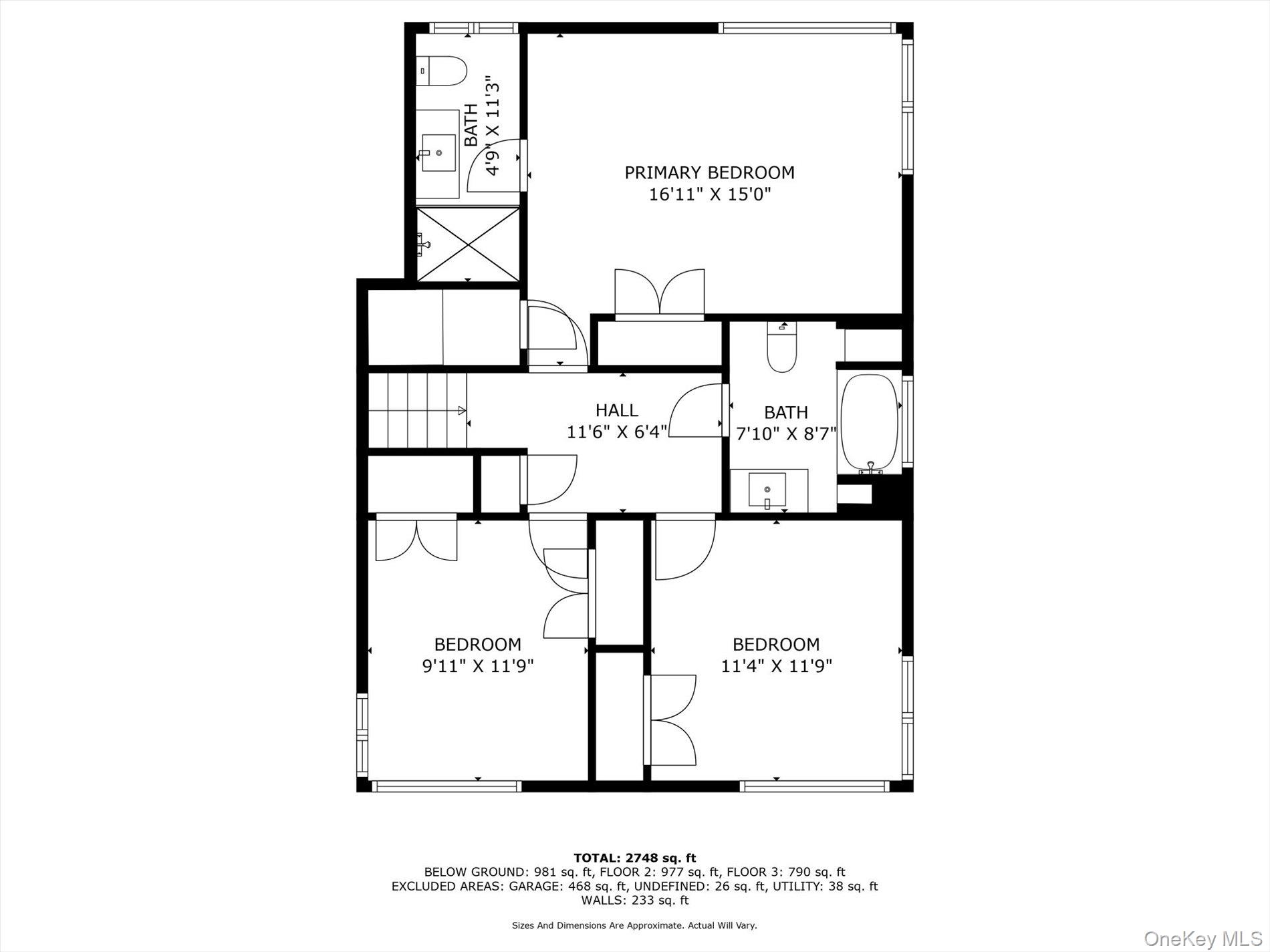 8 Junard Drive, Roslyn, NY 11576