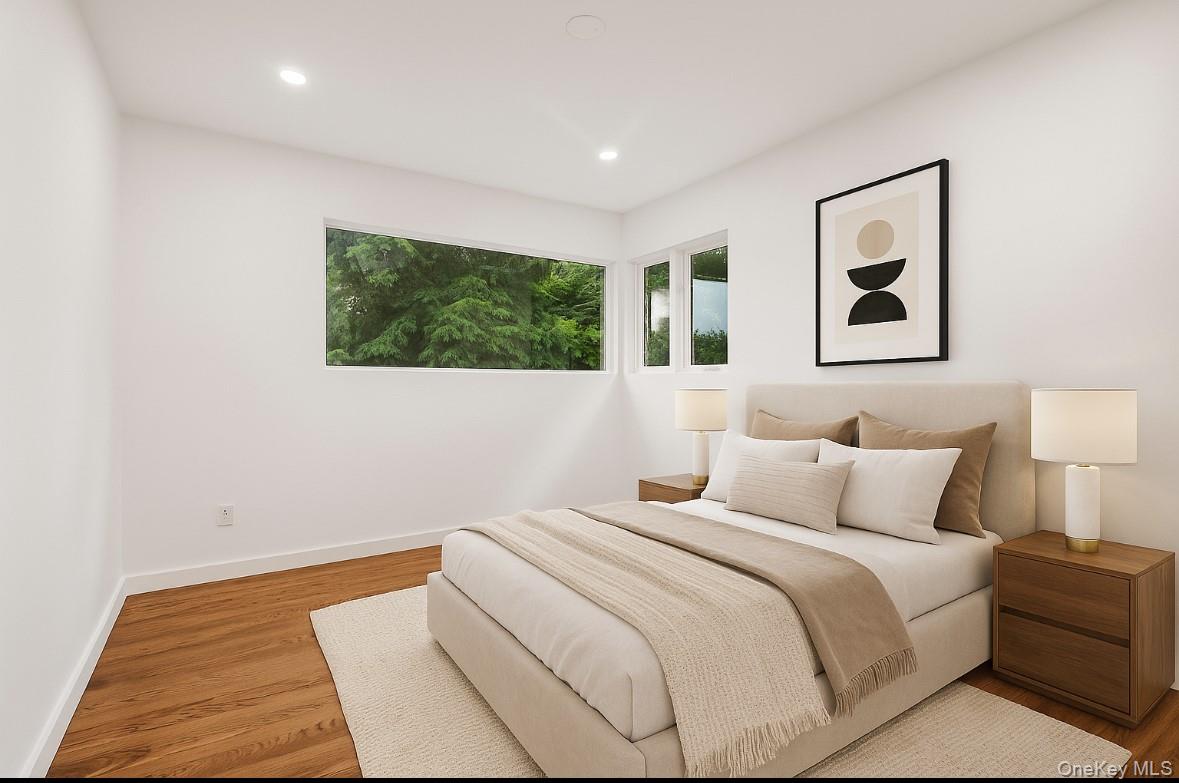 8 Junard Drive, Roslyn, NY 11576