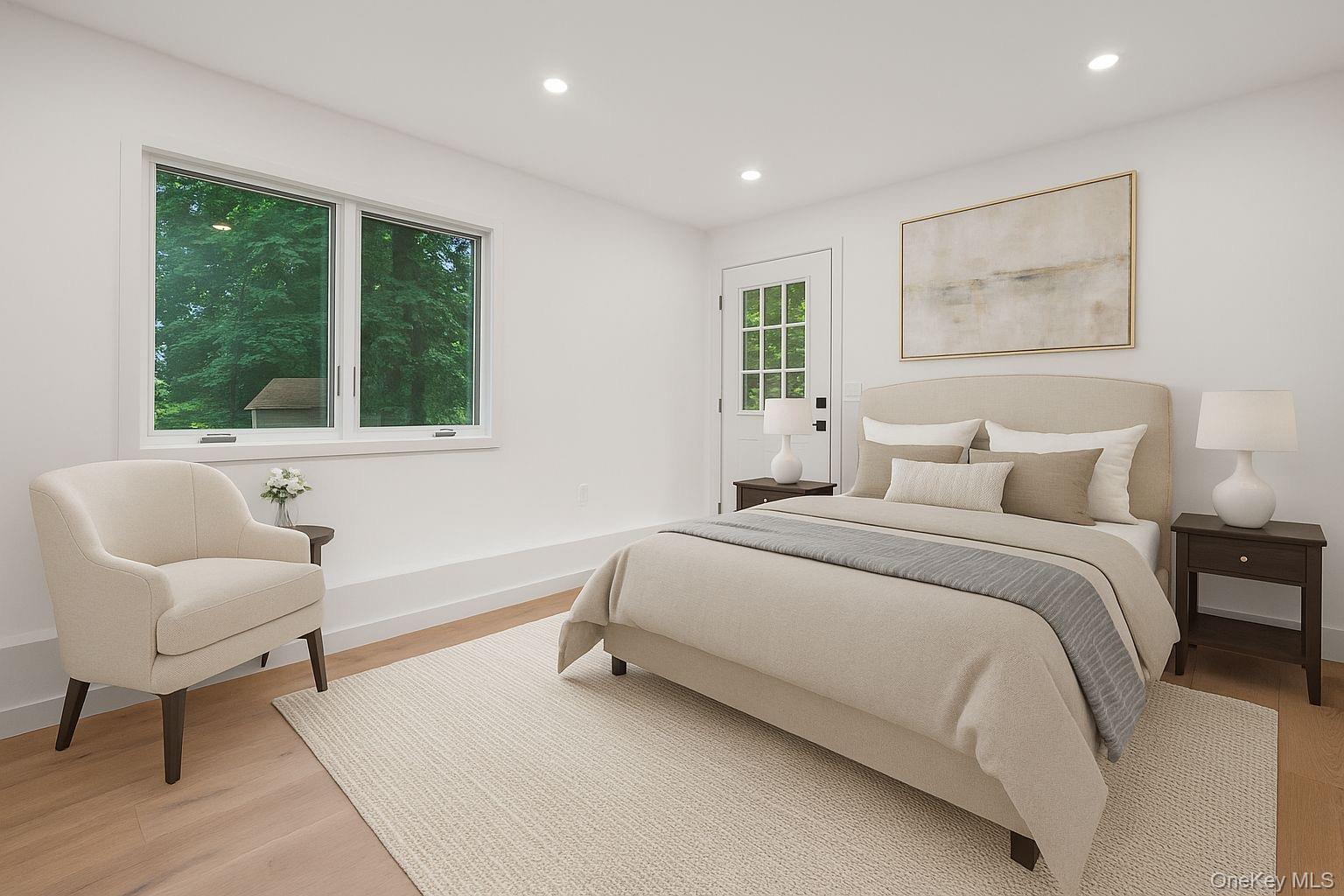 8 Junard Drive, Roslyn, NY 11576