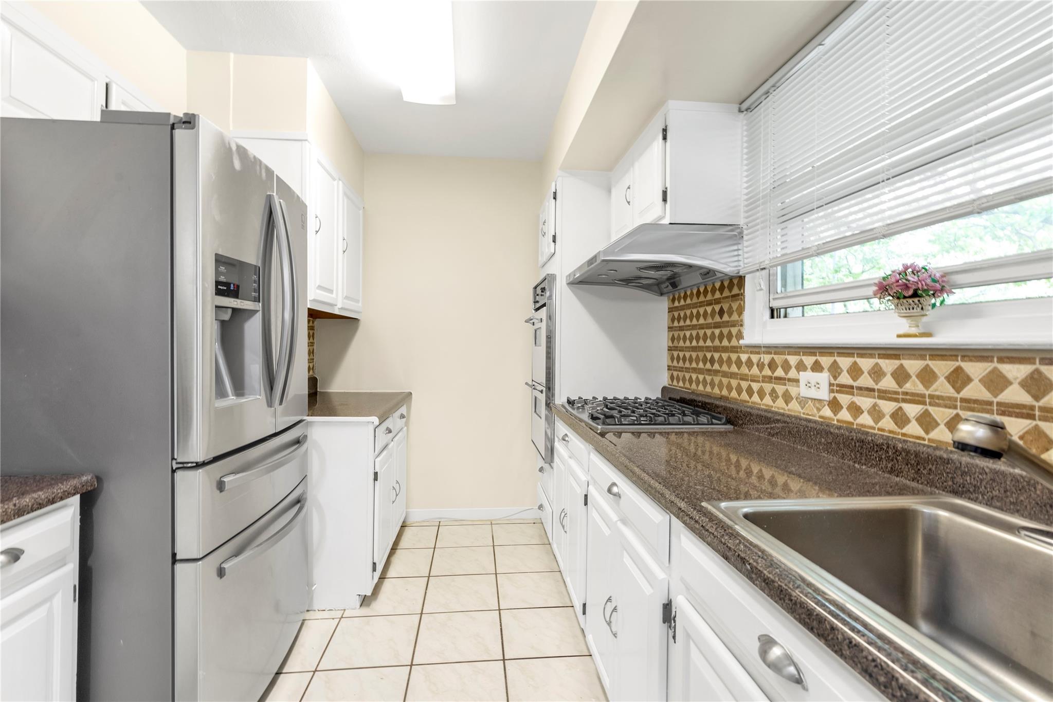 82-65 268 TH Street # 2nd Floor, Floral Park, NY 11004