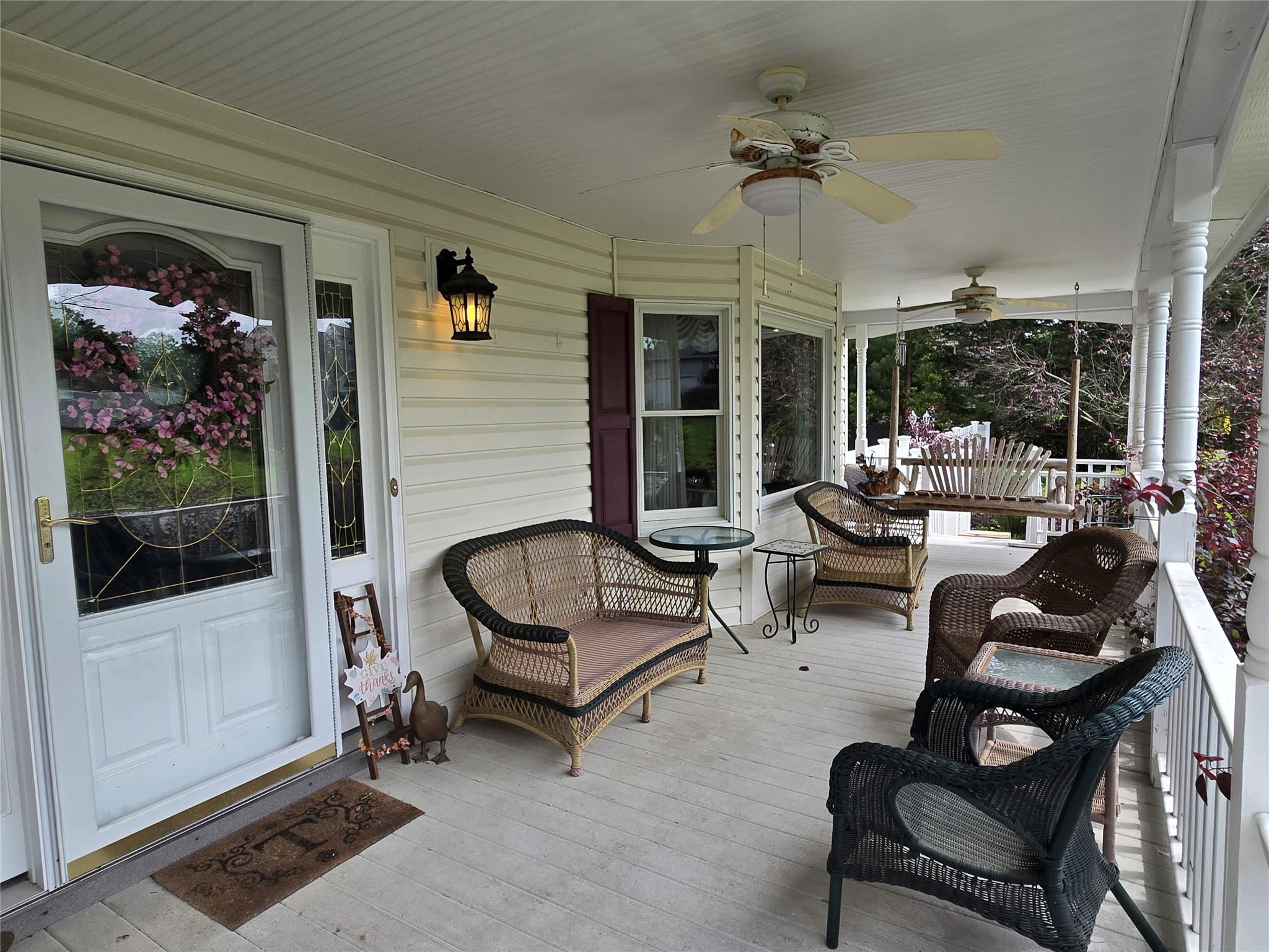 18 Laura Court, Nesconset, NY 11767