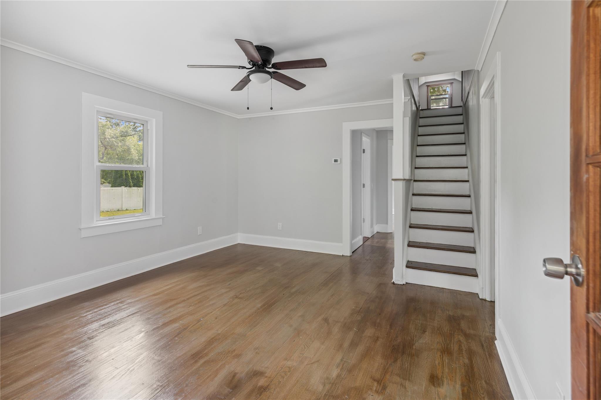 274 Dayton Avenue, Manorville, NY 11949