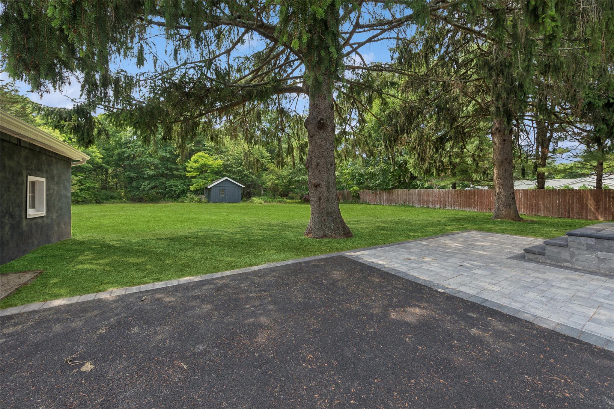 274 Dayton Avenue, Manorville, NY 11949