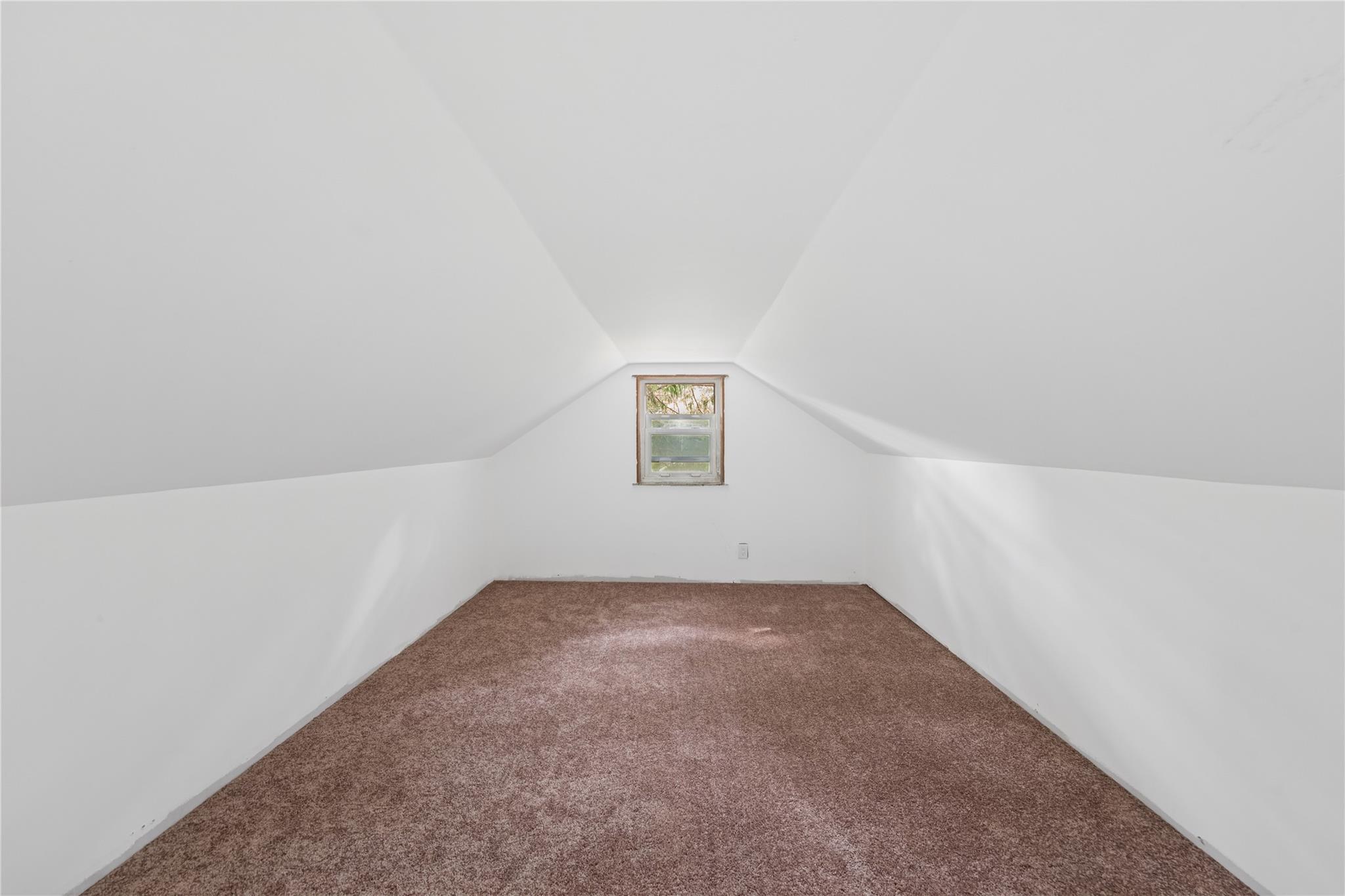 274 Dayton Avenue, Manorville, NY 11949