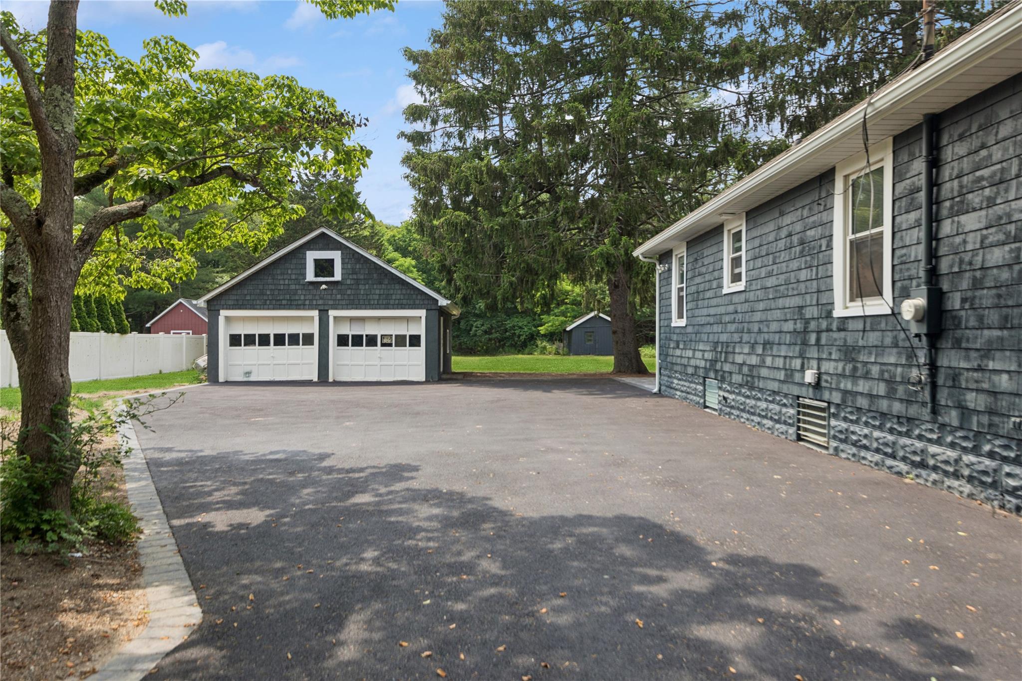 274 Dayton Avenue, Manorville, NY 11949