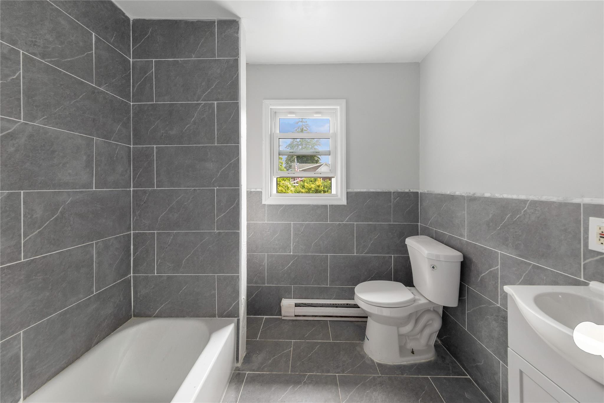 274 Dayton Avenue, Manorville, NY 11949