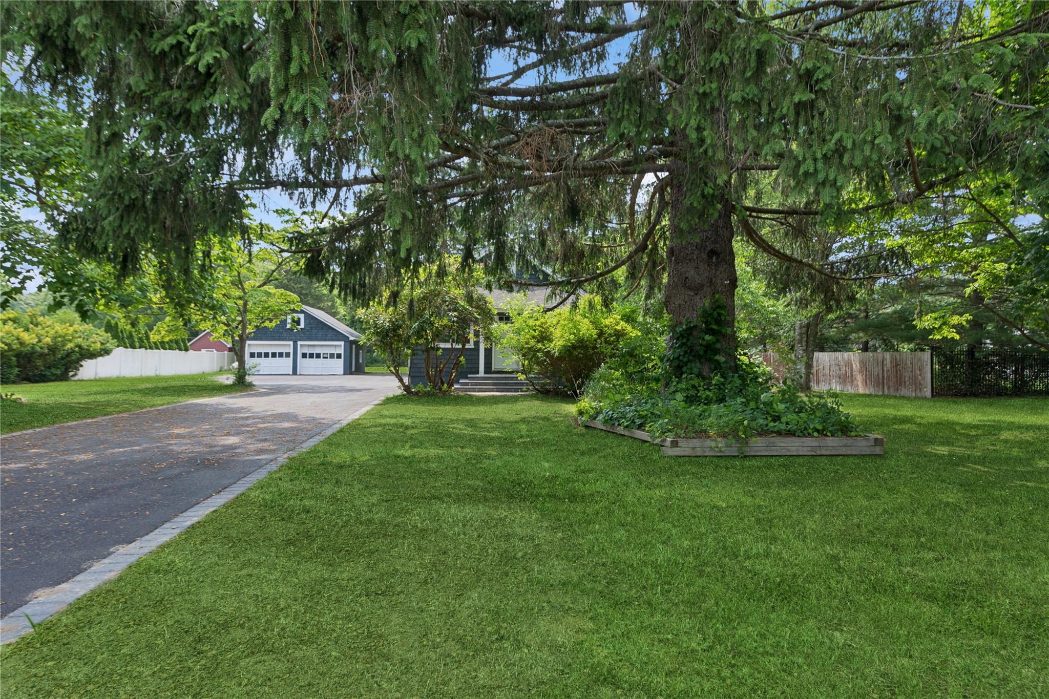 274 Dayton Avenue, Manorville, NY 11949