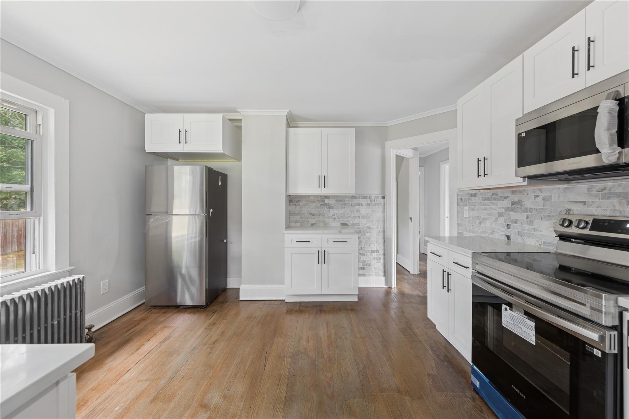 274 Dayton Avenue, Manorville, NY 11949