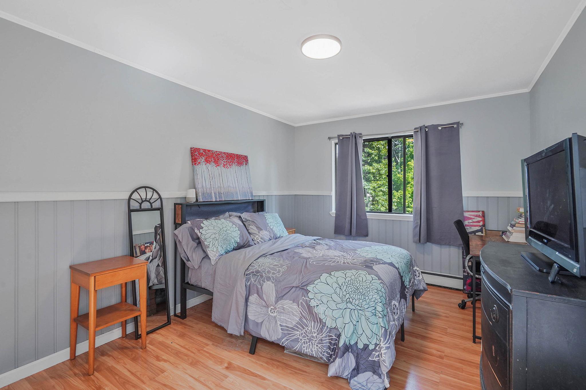 318 Sheep Pasture Road, East Setauket, NY 11733