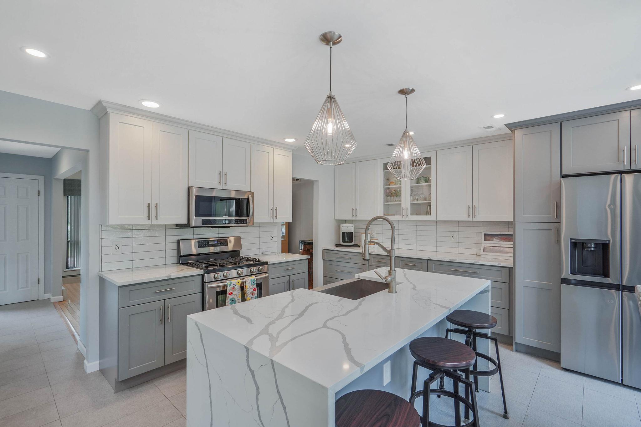 318 Sheep Pasture Road, East Setauket, NY 11733