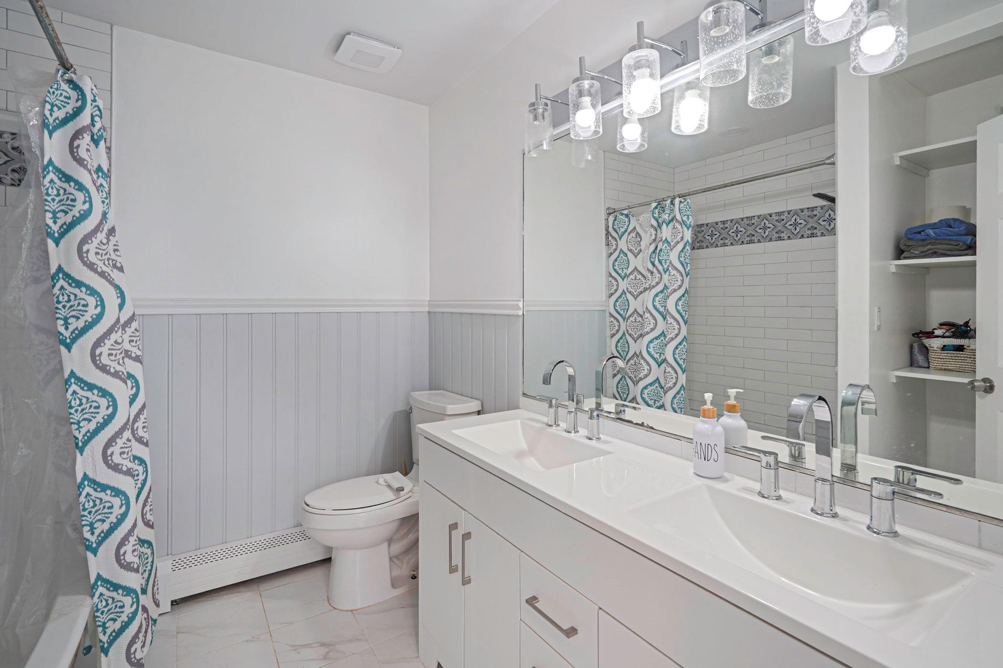 318 Sheep Pasture Road, East Setauket, NY 11733