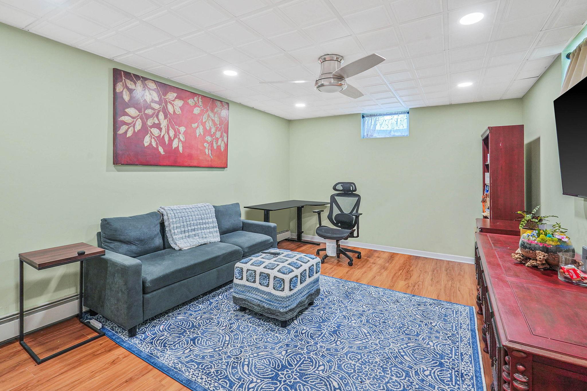 318 Sheep Pasture Road, East Setauket, NY 11733