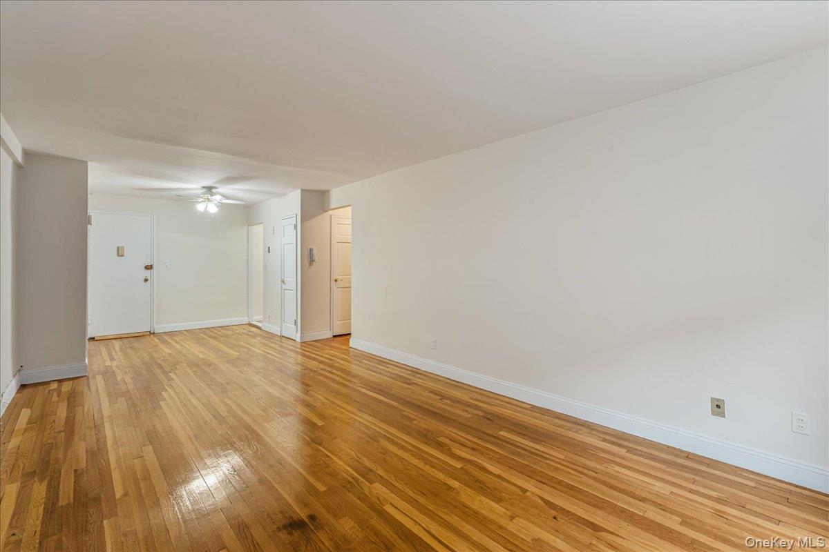 54-44 Little Neck Parkway # 5G, Little Neck, NY 11362