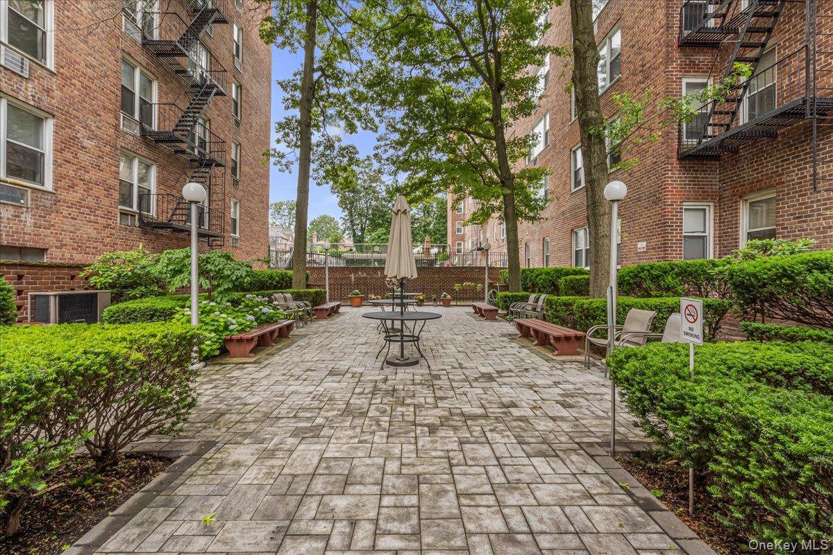 54-44 Little Neck Parkway # 5G, Little Neck, NY 11362