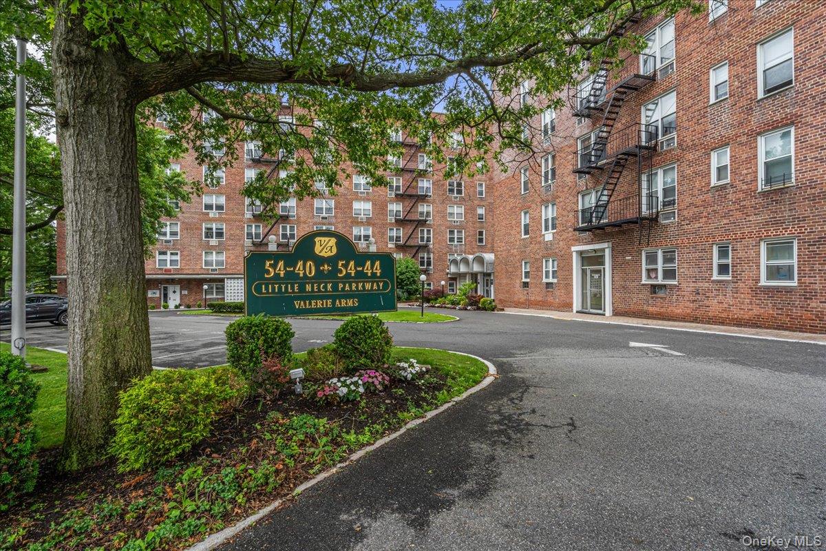 54-44 Little Neck Parkway # 5G, Little Neck, NY 11362