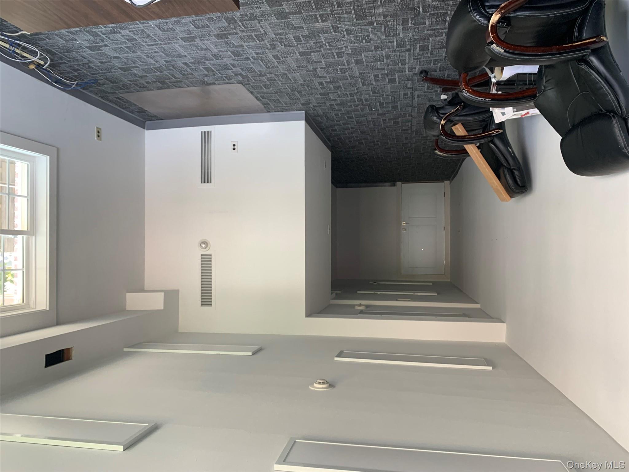 71 W Main Street, Oyster Bay, NY 11771