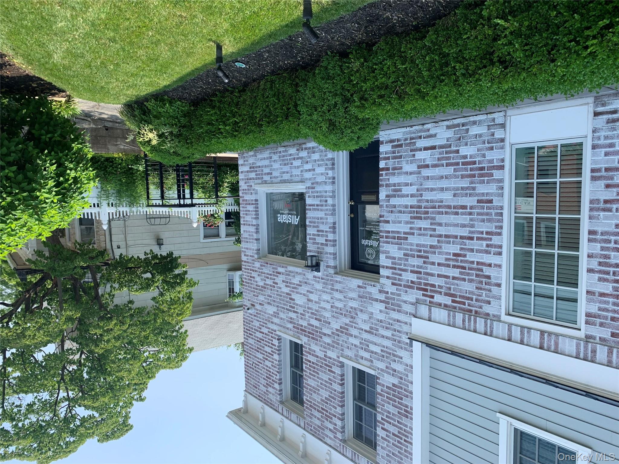 71 W Main Street, Oyster Bay, NY 11771