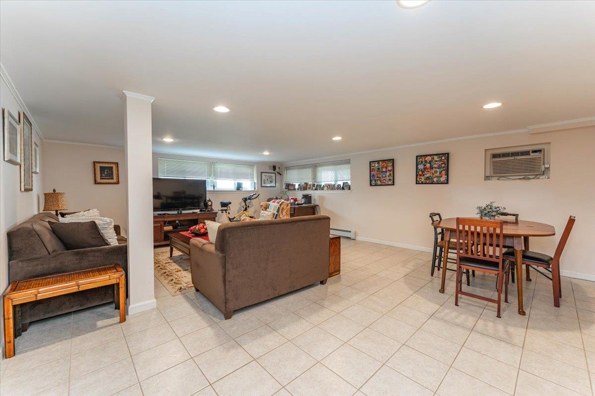 528 Longacre Avenue, Woodmere, NY 11598