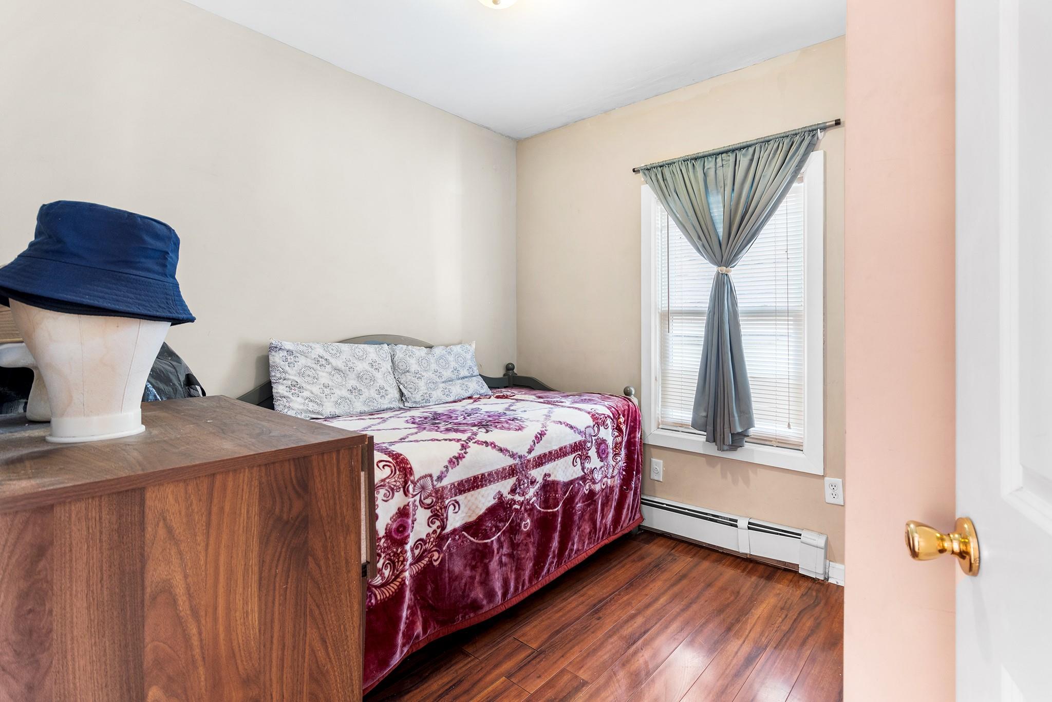 310 Beach 39th Street, Far Rockaway, NY 11691