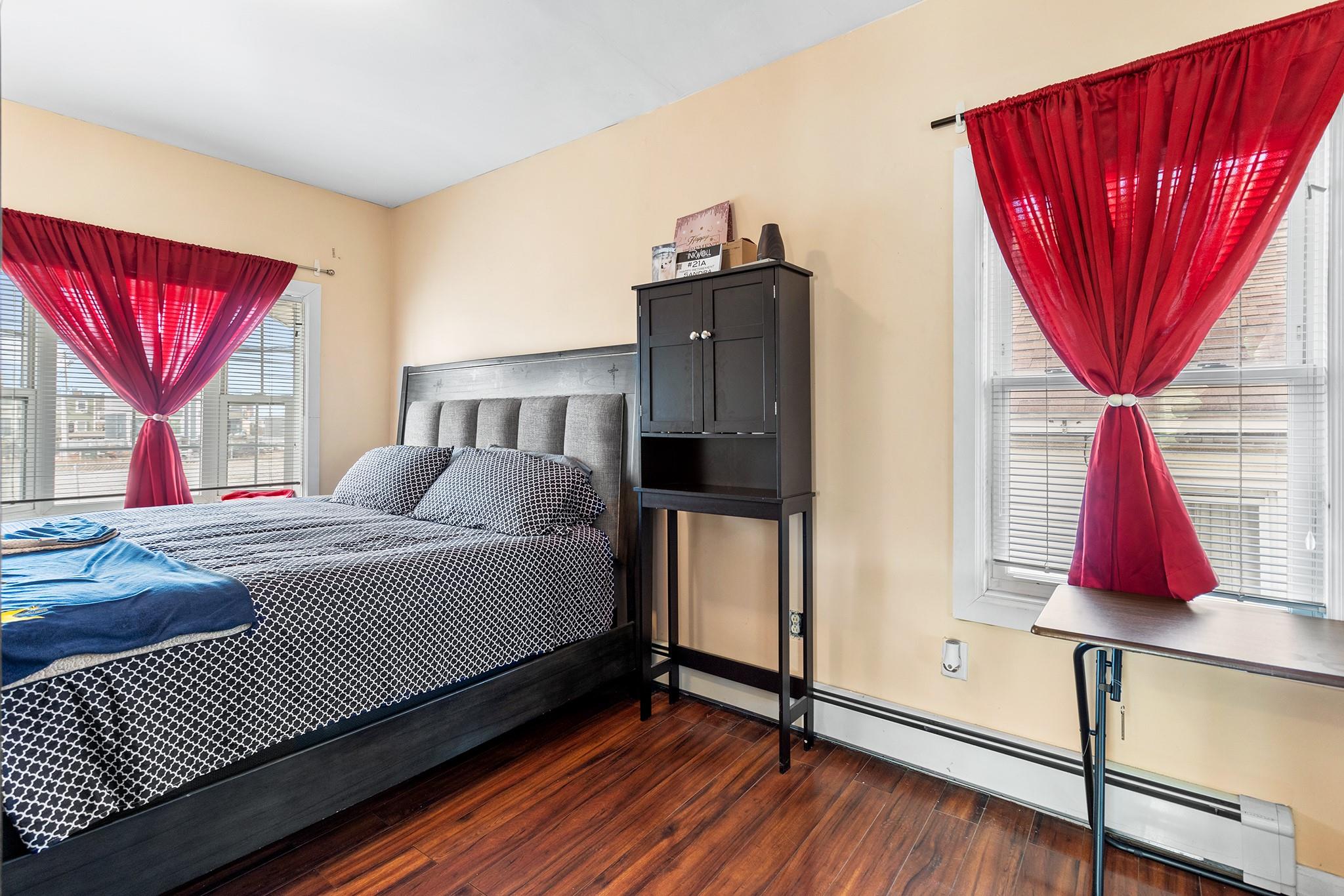 310 Beach 39th Street, Far Rockaway, NY 11691