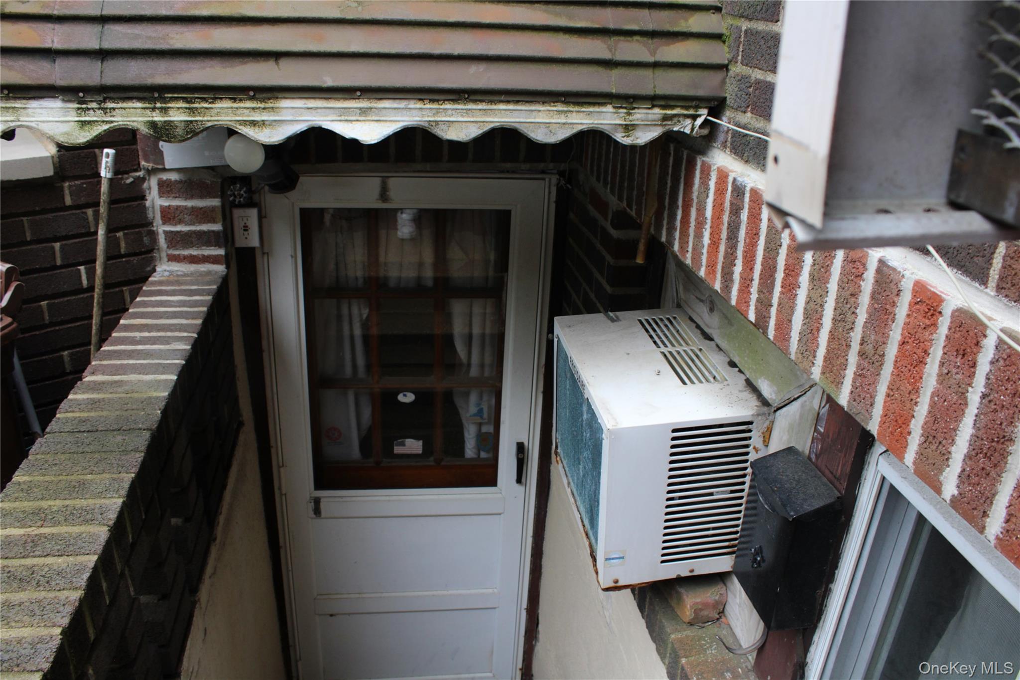 105-04 87th Street, Ozone Park, NY 11417