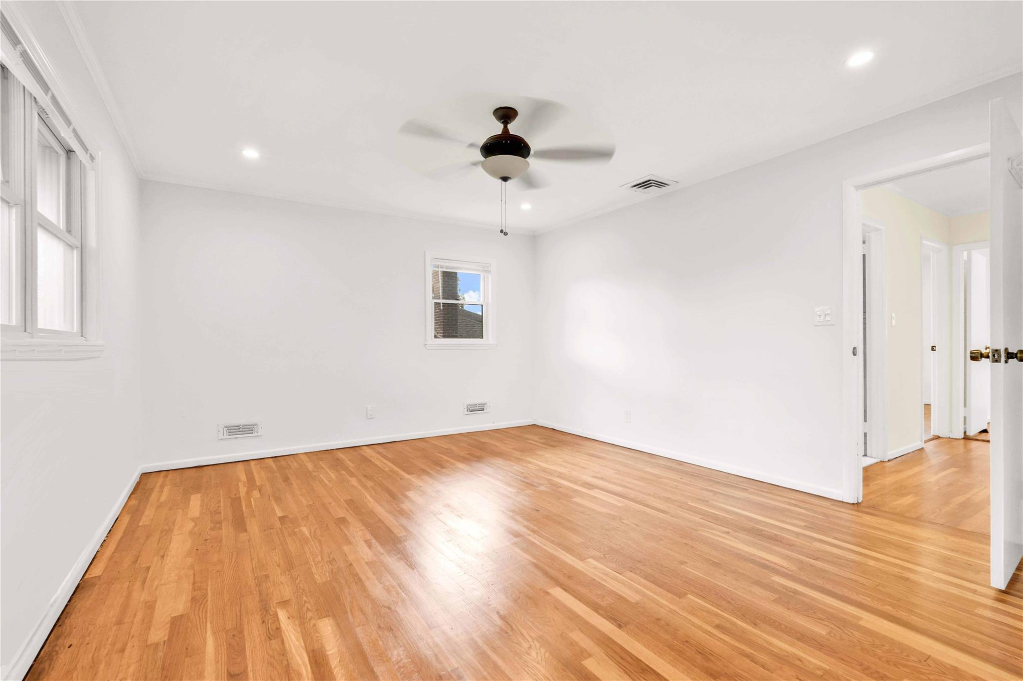 906 Bromton Drive, Westbury, NY 11590