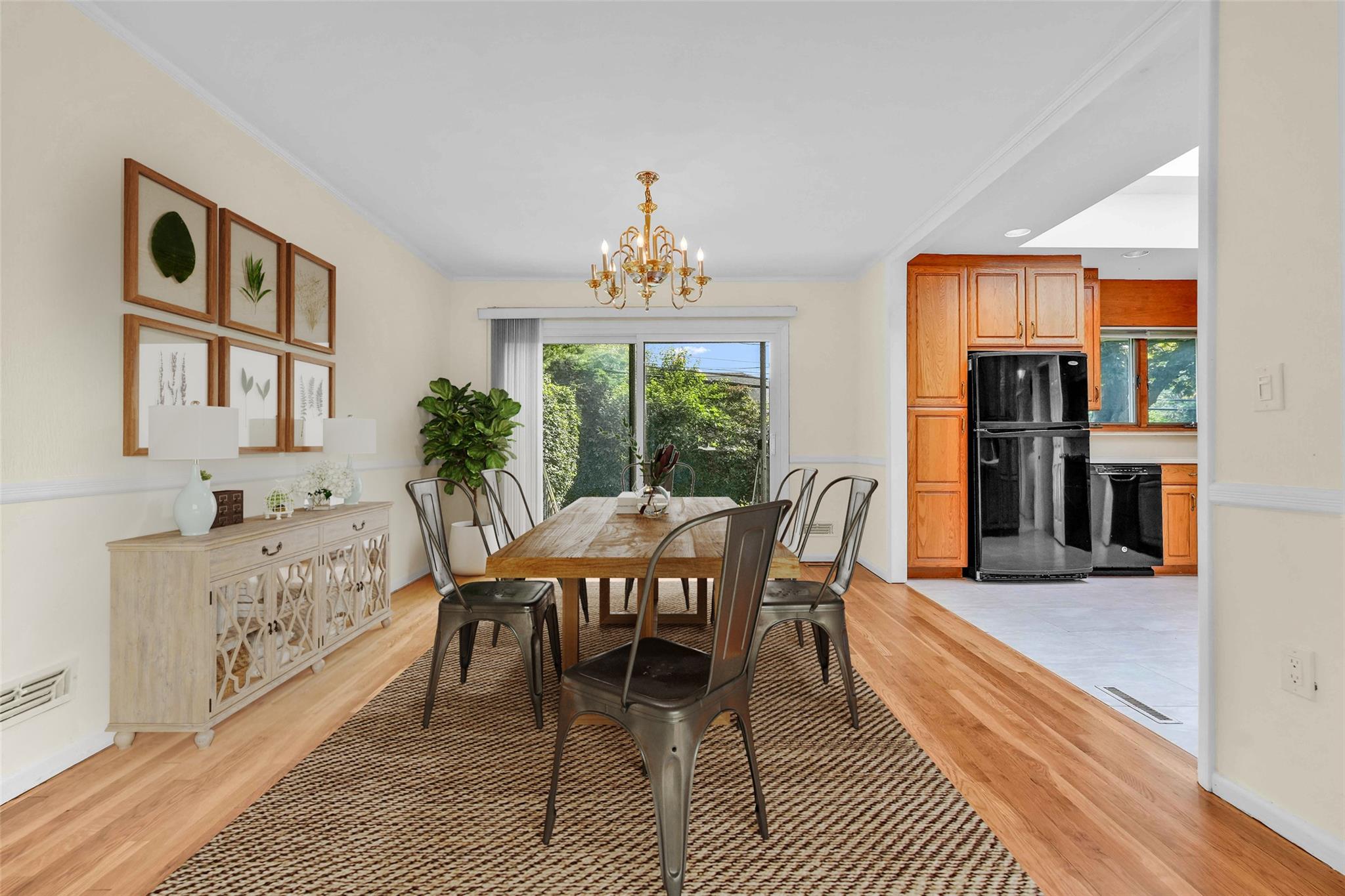 906 Bromton Drive, Westbury, NY 11590