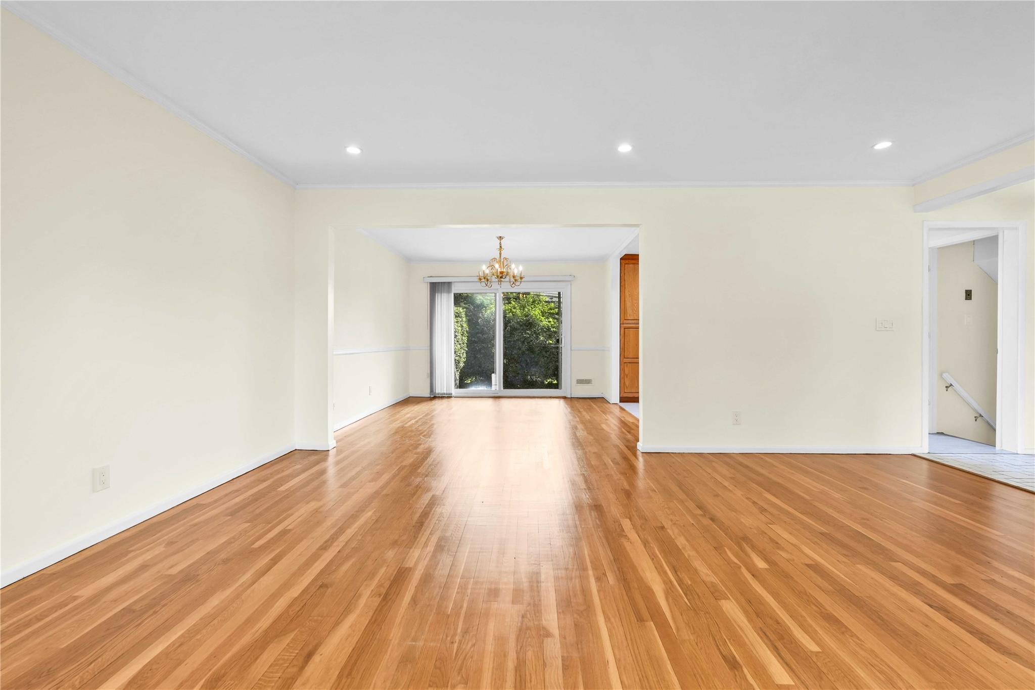 906 Bromton Drive, Westbury, NY 11590