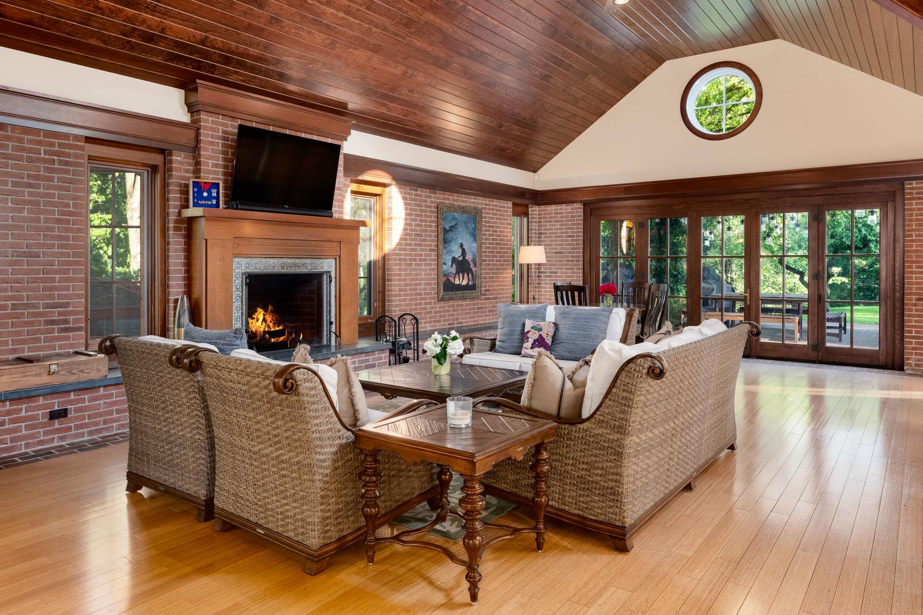 842 Sleepy Hollow Road, Briarcliff Manor, NY 10510