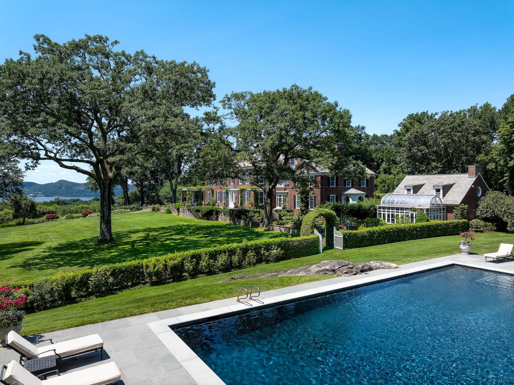 842 Sleepy Hollow Road, Briarcliff Manor, NY 10510