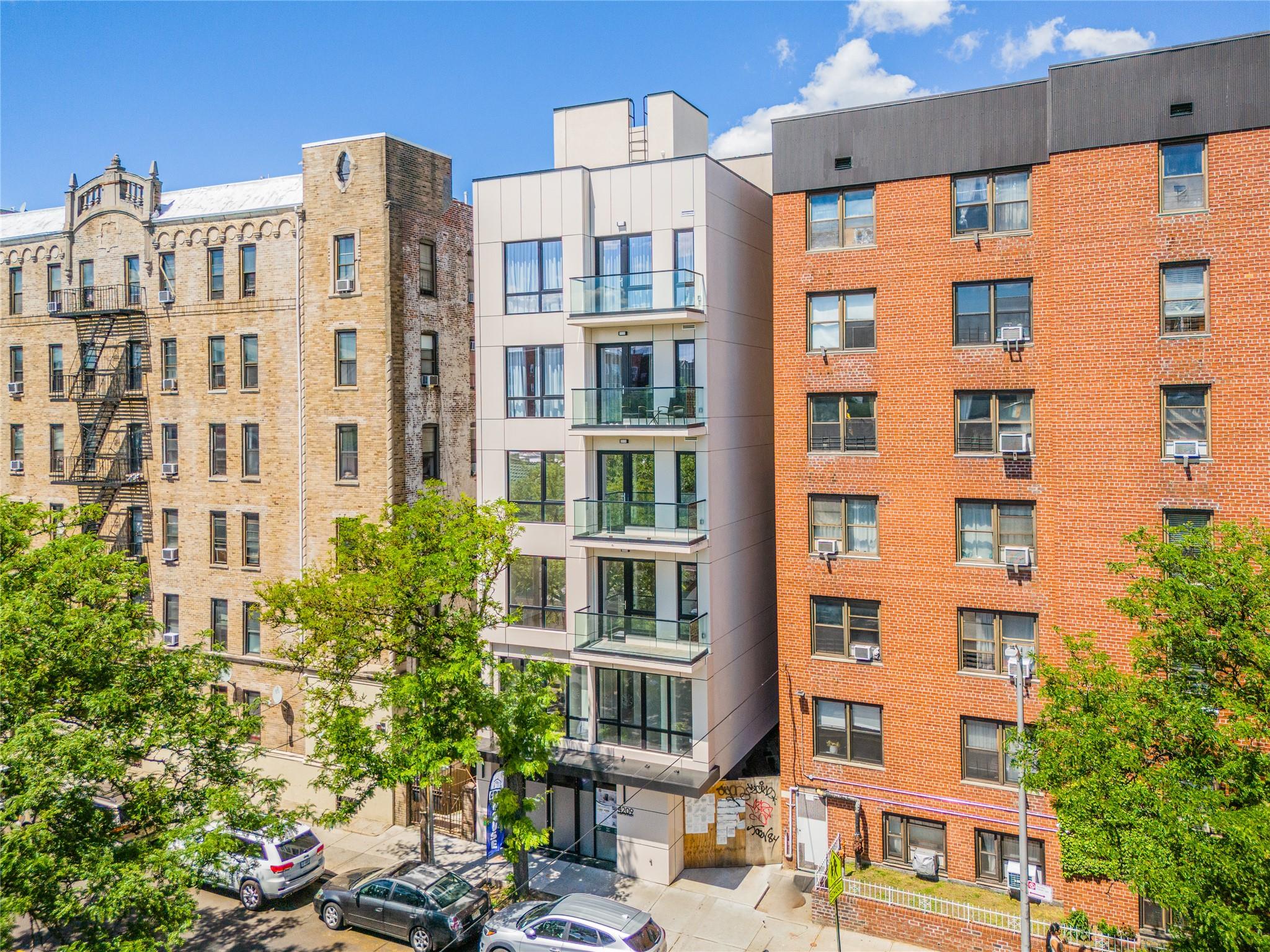 4209 Hampton Street # 4B, Elmhurst, NY 11373