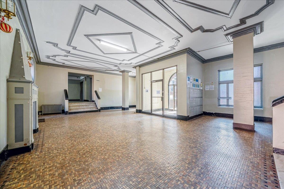 39-82 65th Place # 4F, Woodside, NY 11377