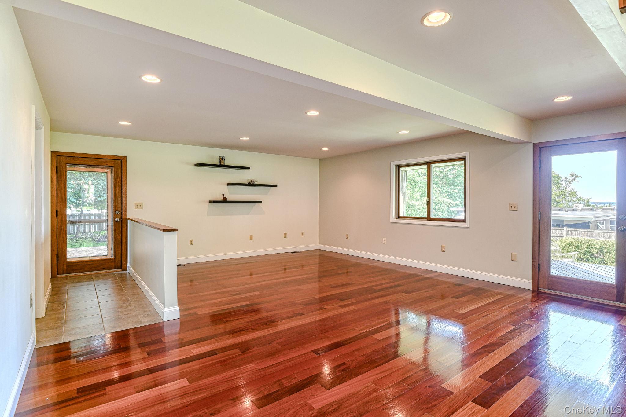 6 Riverside Drive, Cornwall On Hudson, NY 12520