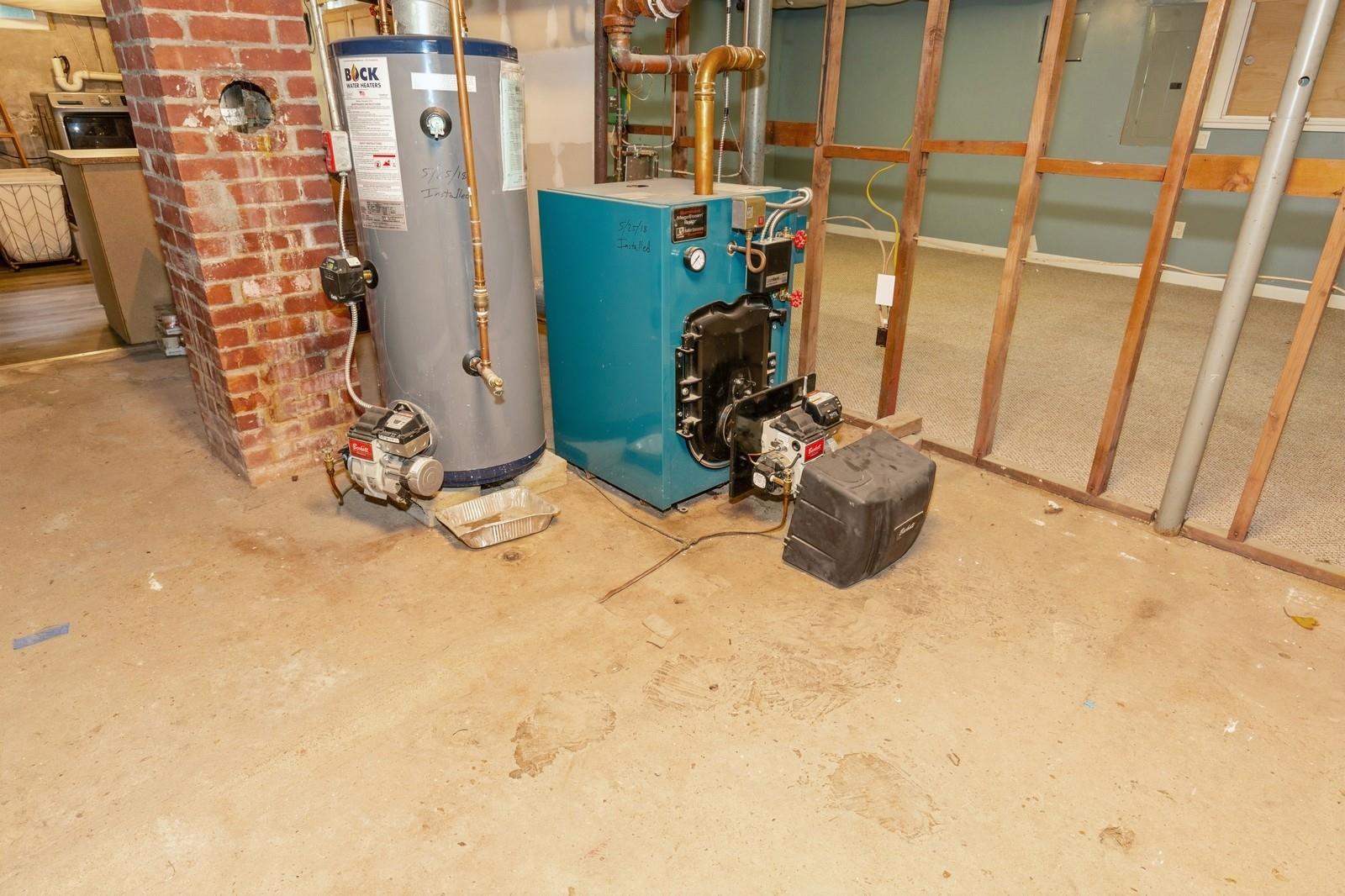 15 Orchard Road, East Patchogue, NY 11772