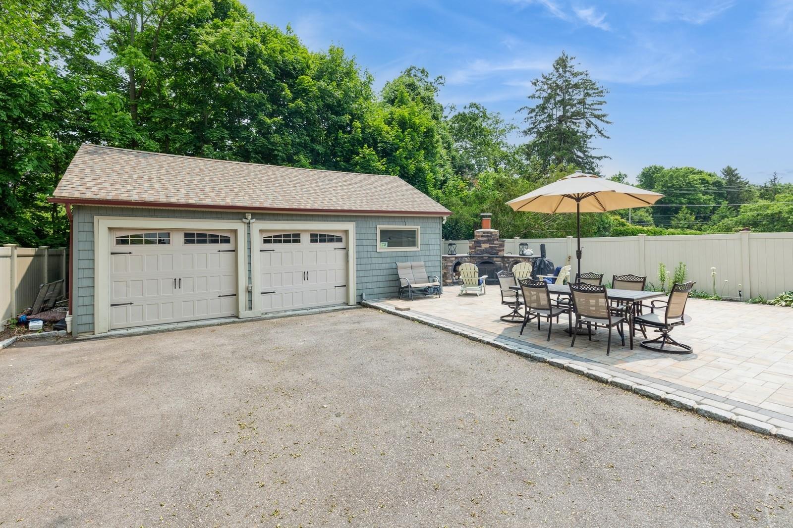 15 Orchard Road, East Patchogue, NY 11772