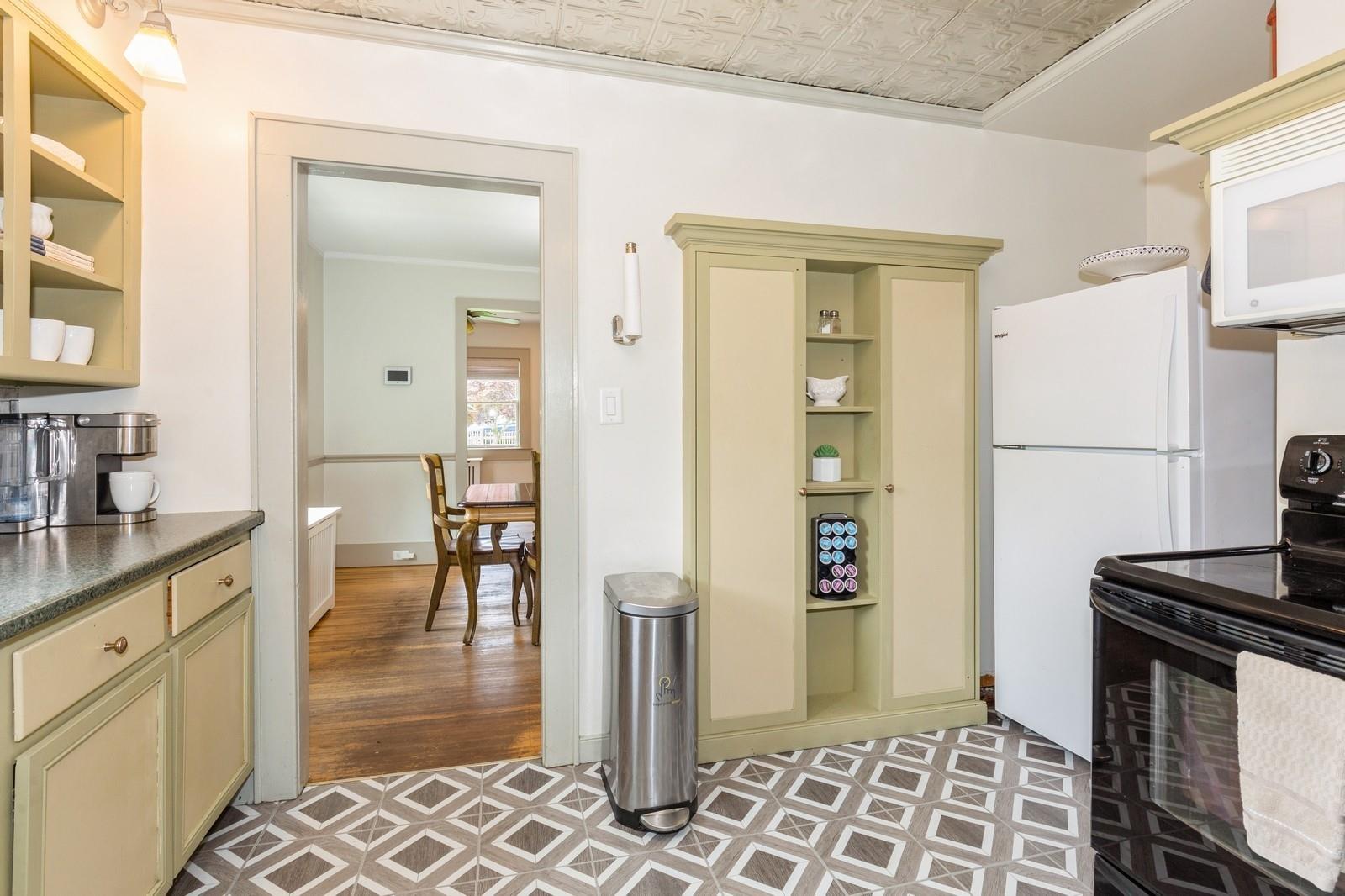 15 Orchard Road, East Patchogue, NY 11772