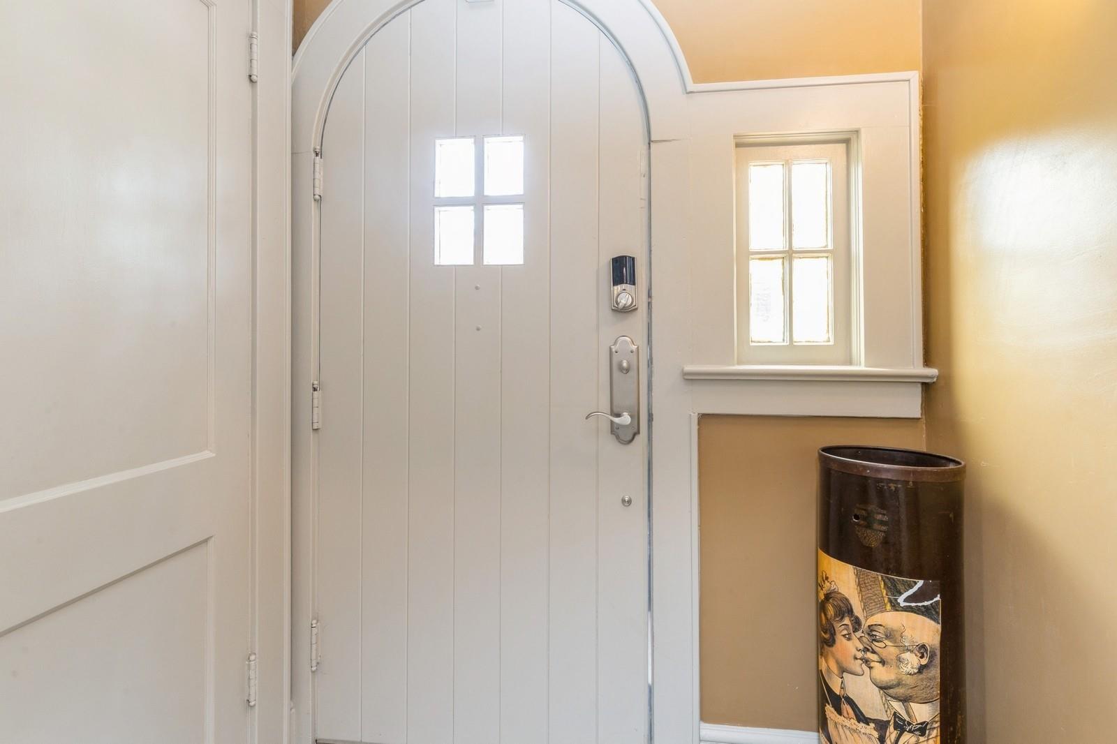 15 Orchard Road, East Patchogue, NY 11772