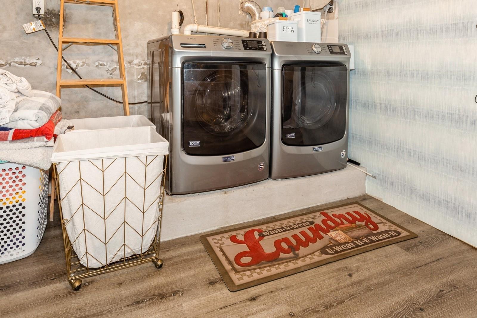 15 Orchard Road, East Patchogue, NY 11772