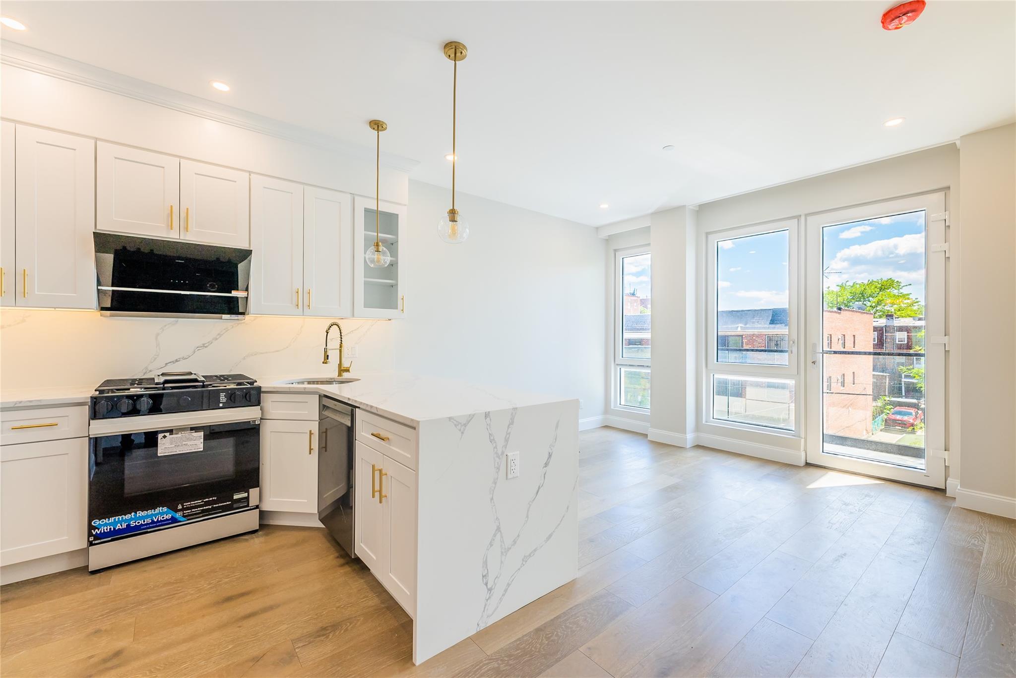 4209 Hampton Street # 4A, Elmhurst, NY 11373