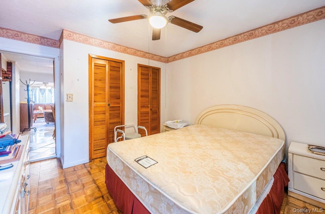 5883 57th Road, Maspeth, NY 11378