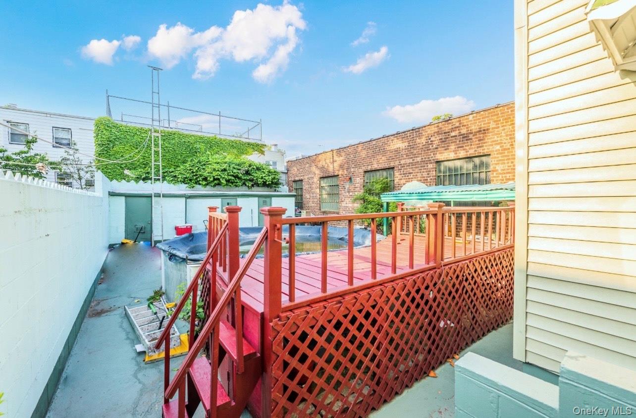 5883 57th Road, Maspeth, NY 11378