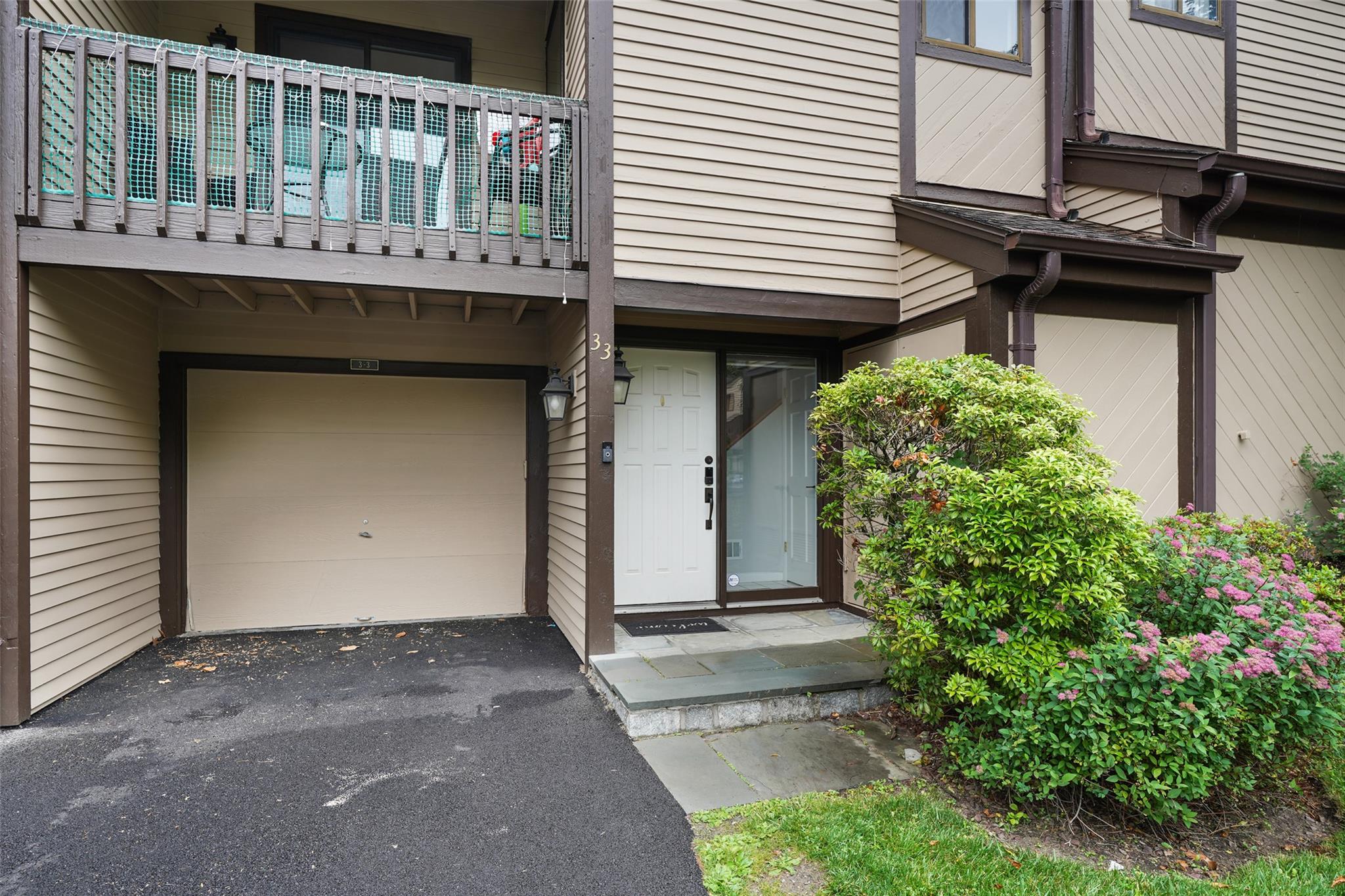 33 Fawn Court, Ossining, NY 10562