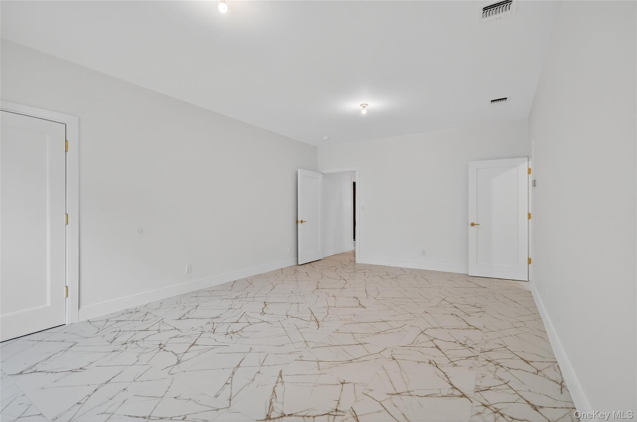 25 Union Transfer, Monroe, NY 10950